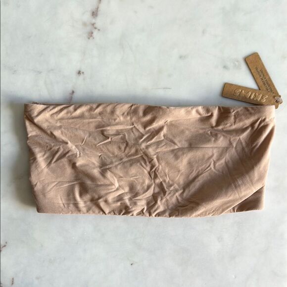 SKIMS Tops - SKIMS bandeau size small